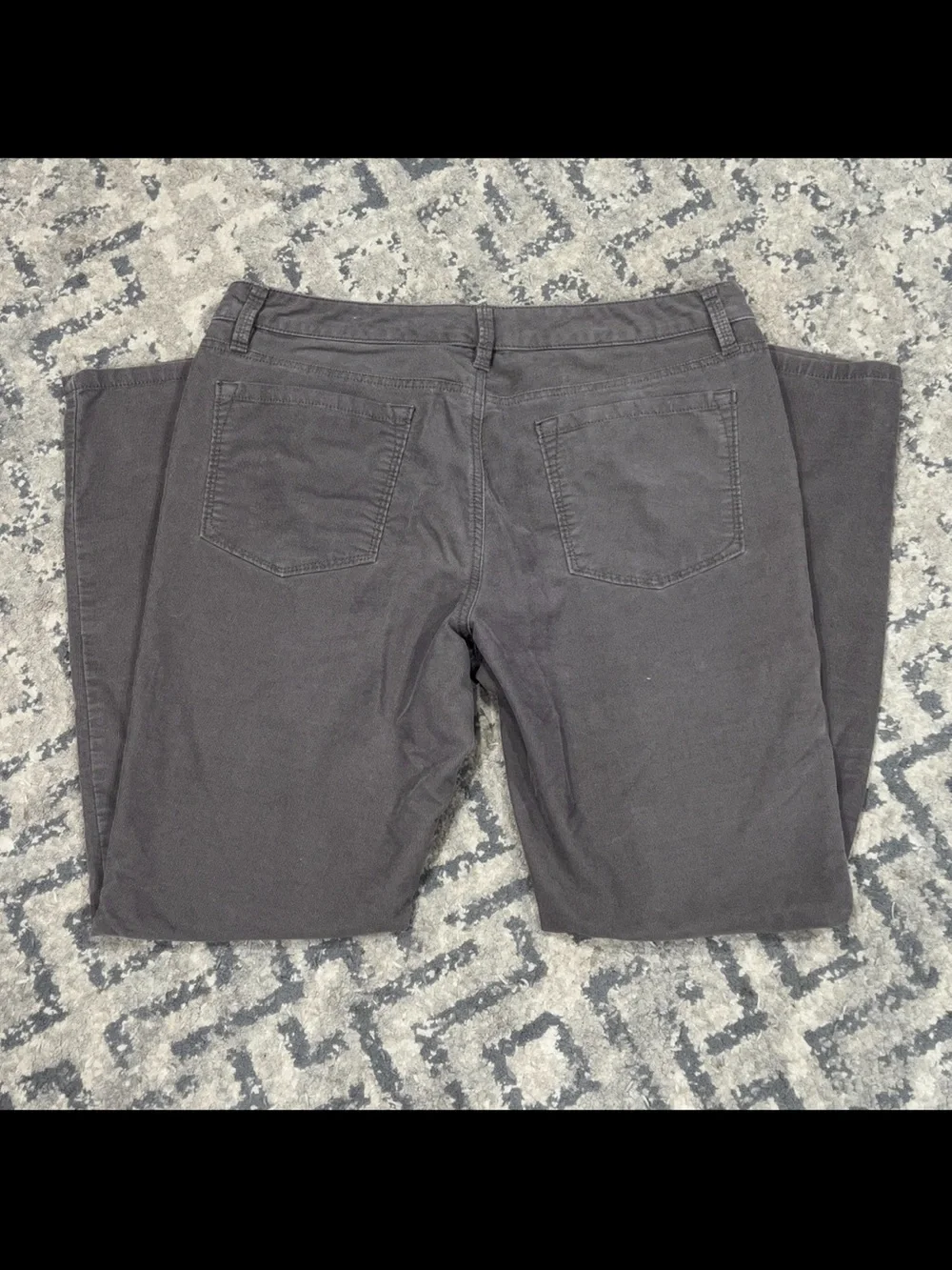 Women’s gray corduroy pants Ann Taylor Loft Modern Skinny Size 12. - Picture 4 of 4